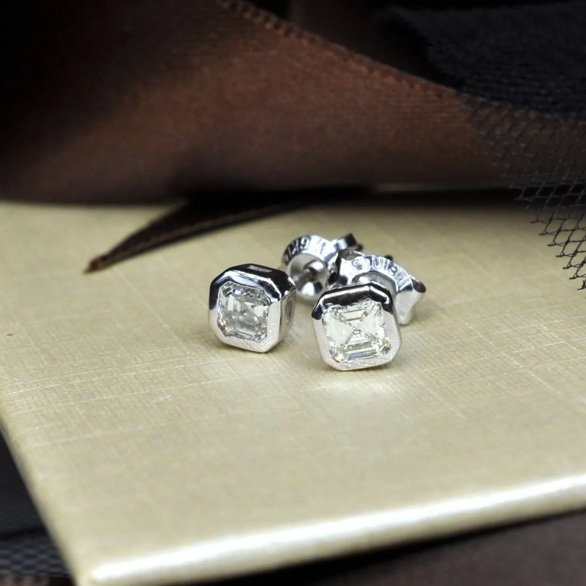 0.25-2.00 CT Ascher Cut Diamonds - Stud Earrings