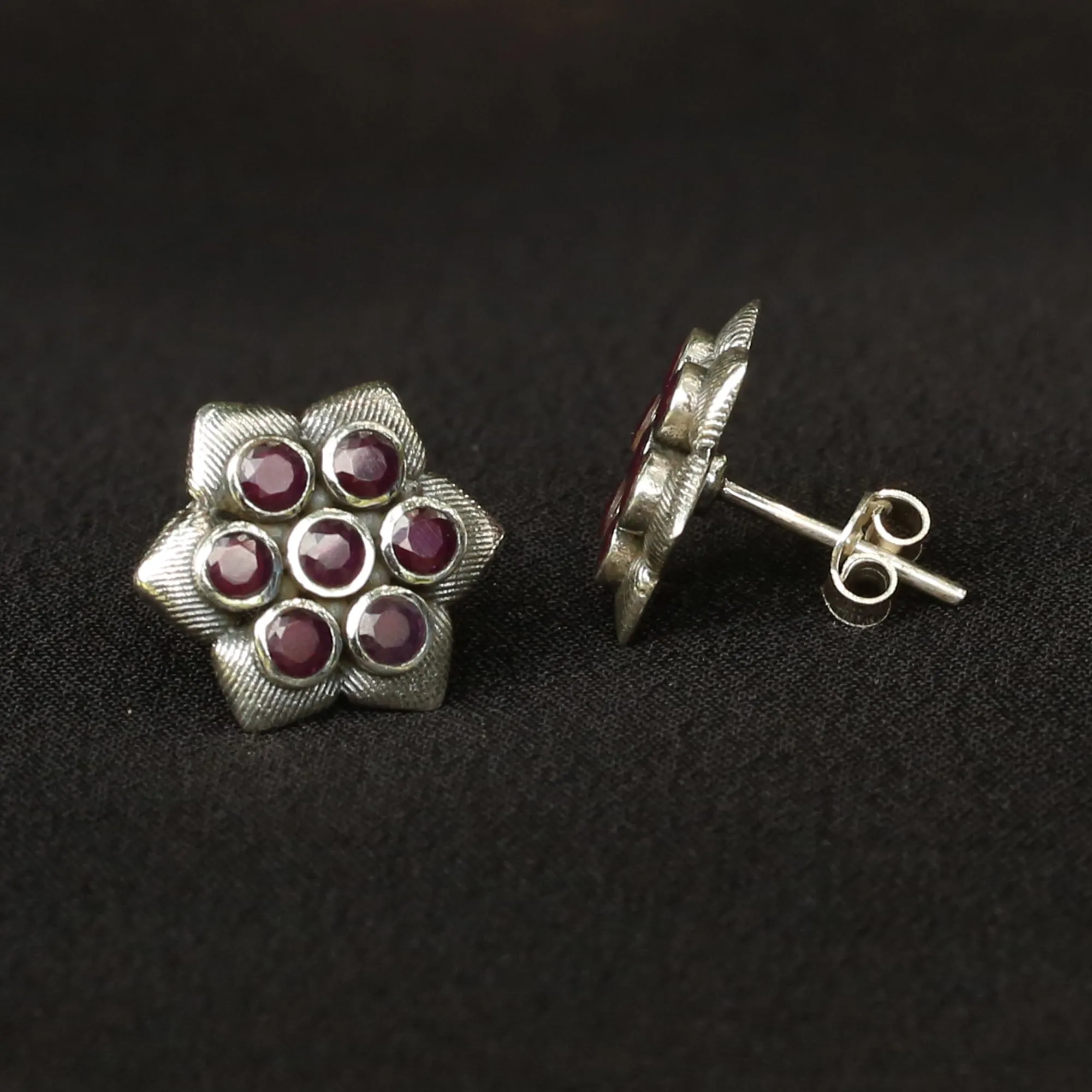 925 Silver Antique Look Hexagonal Ruby Red Stud