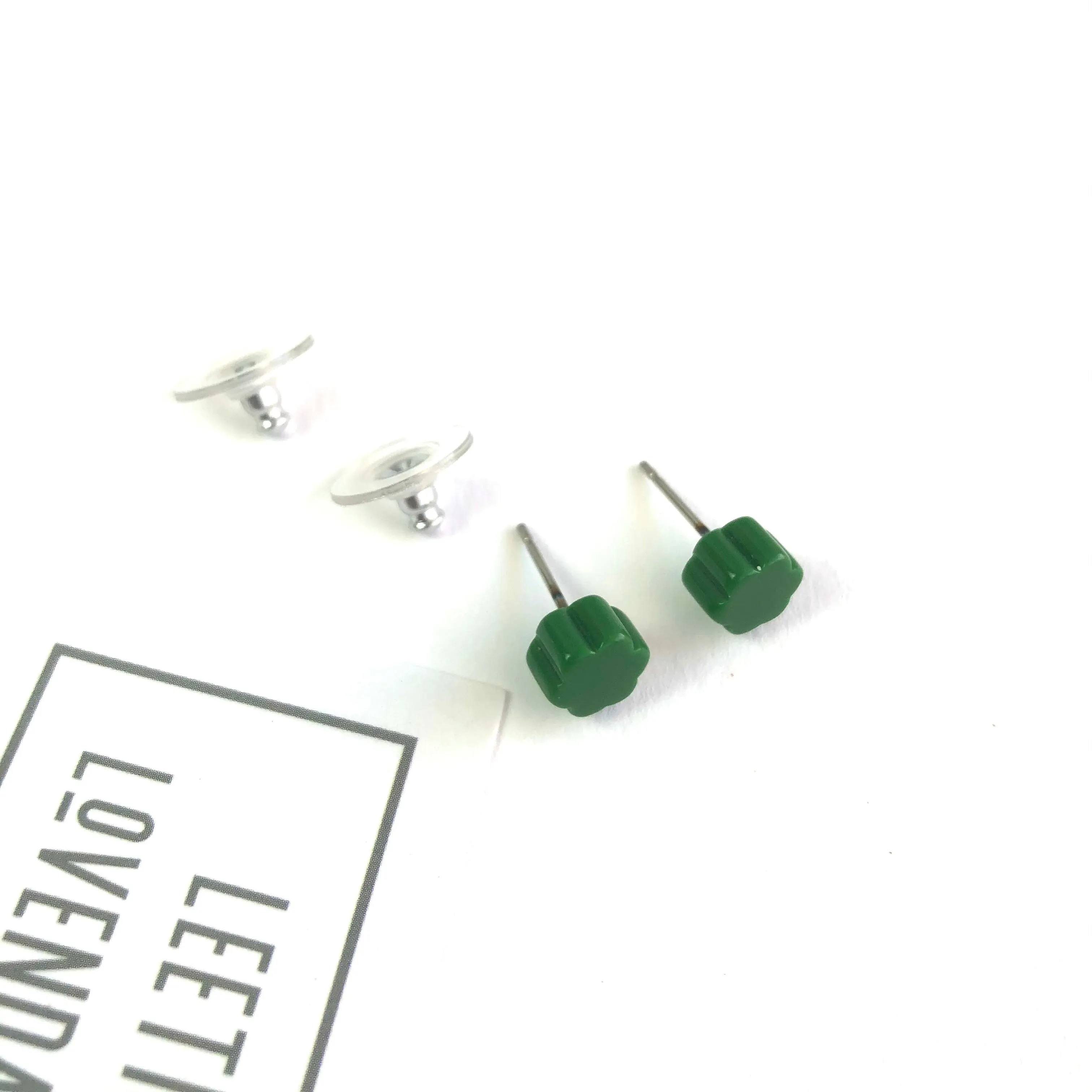 Apple Green Deco Daisy Studs