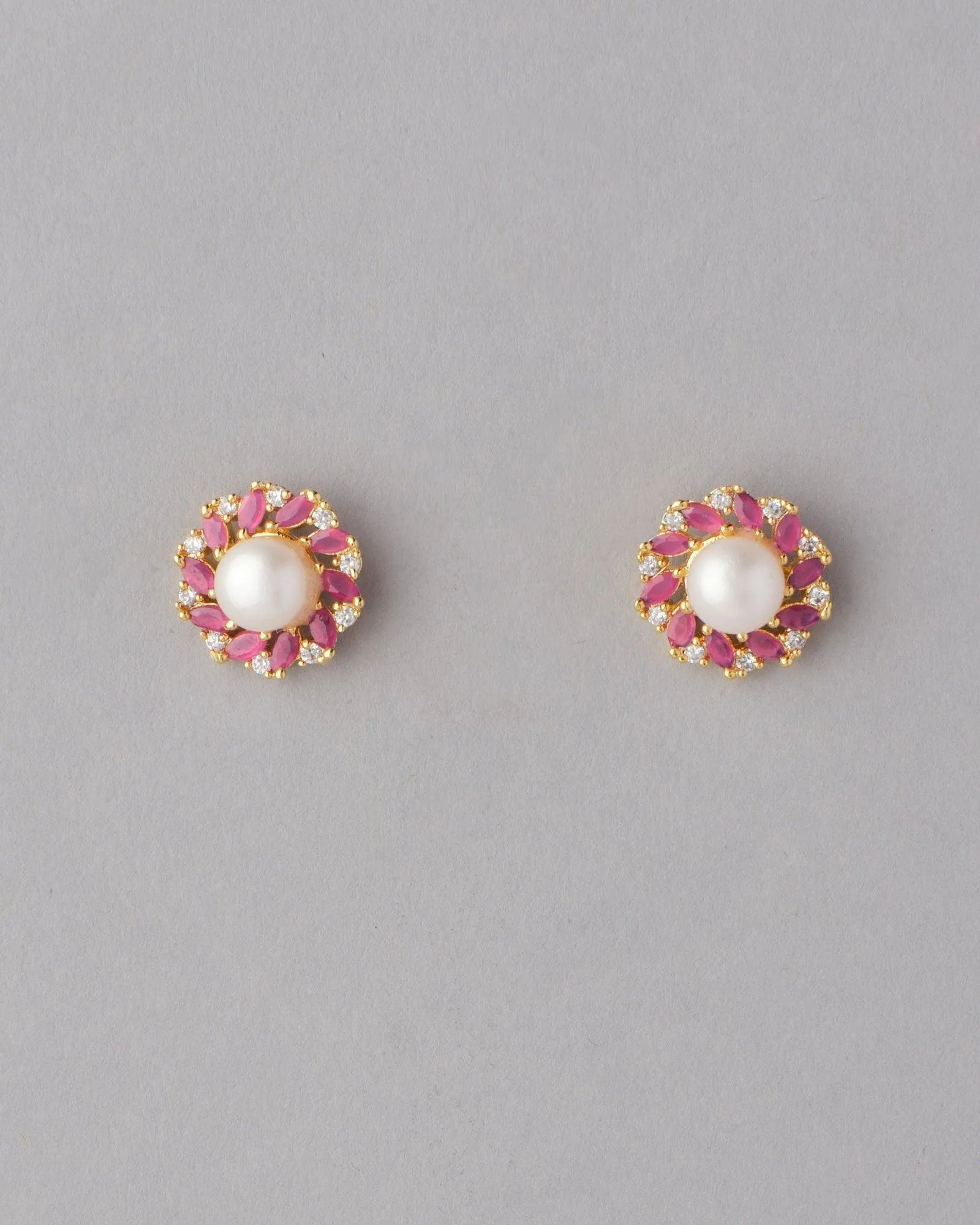 Classic Pearl Stud Earring