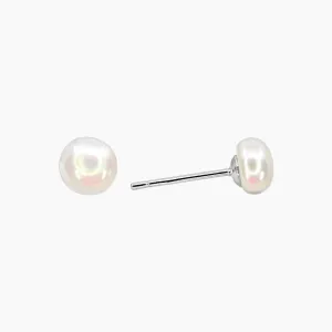 Freshwater Pearl Stud Earrings in Silver