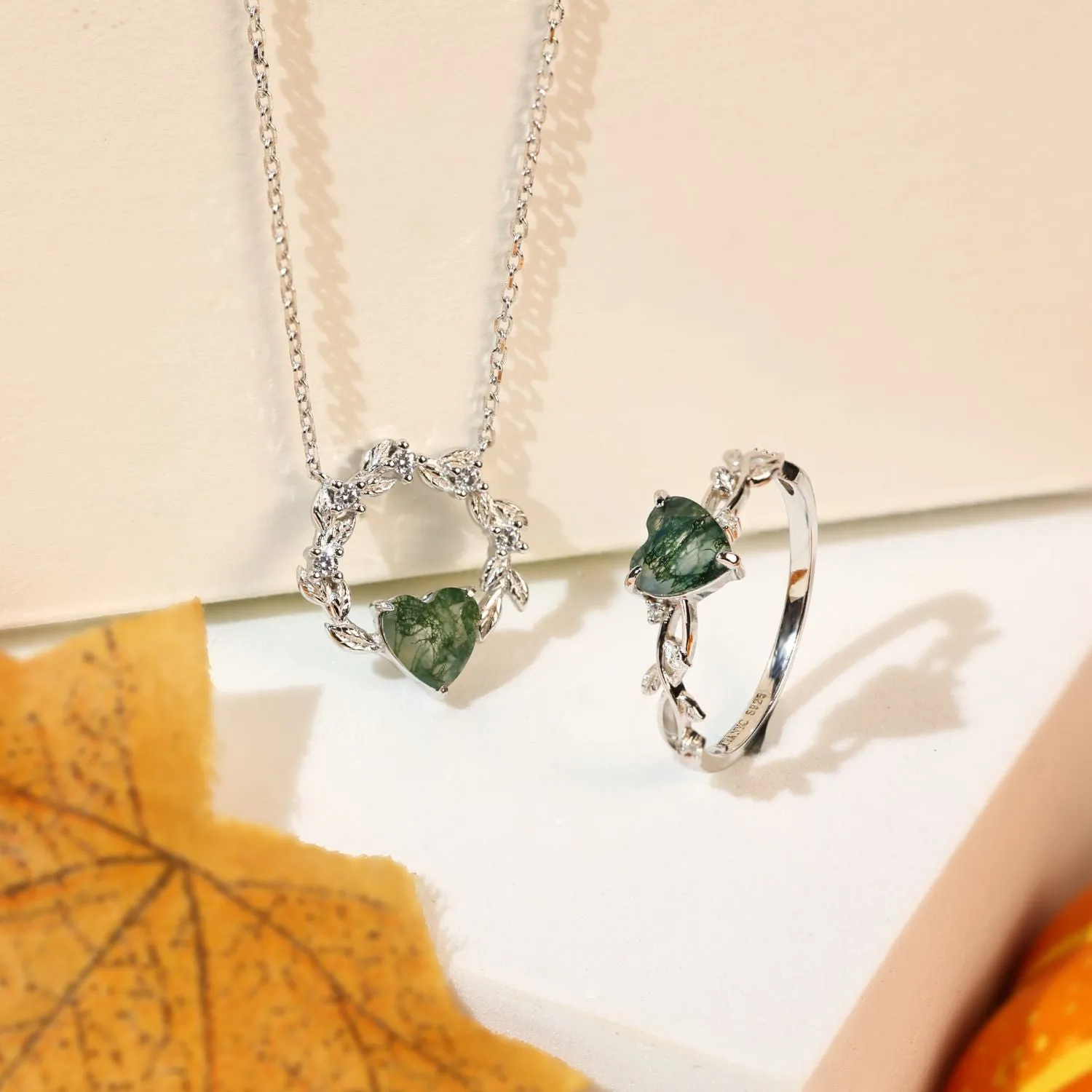 Heart’s Desire Moss Agate Necklace©