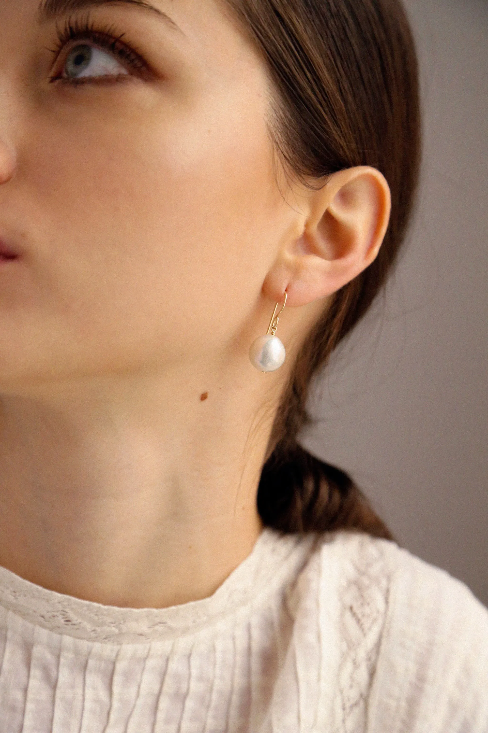 Olivia Pearl Earrings