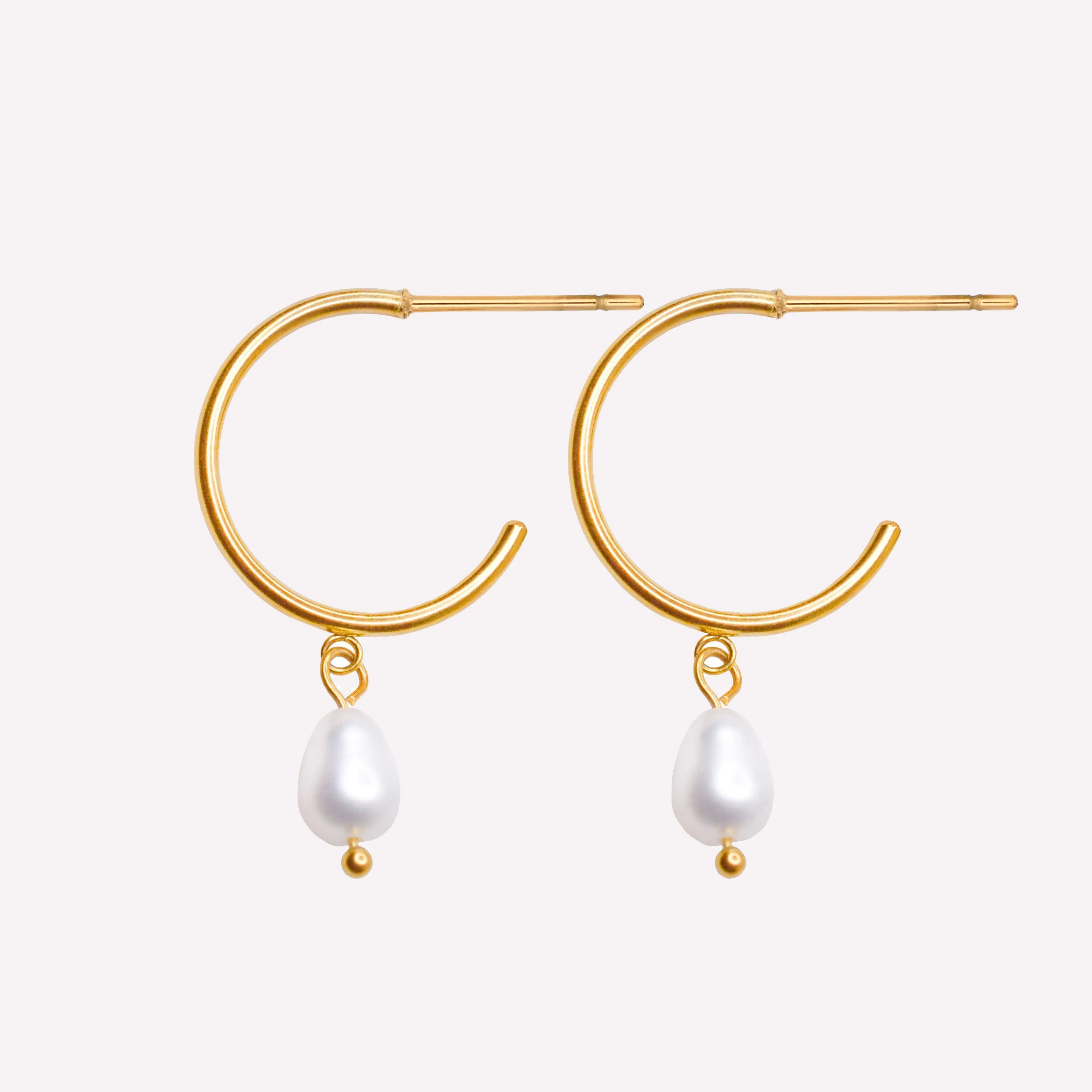 PEARL DANGLE SMALL HOOP EARRINGS IN GOLD