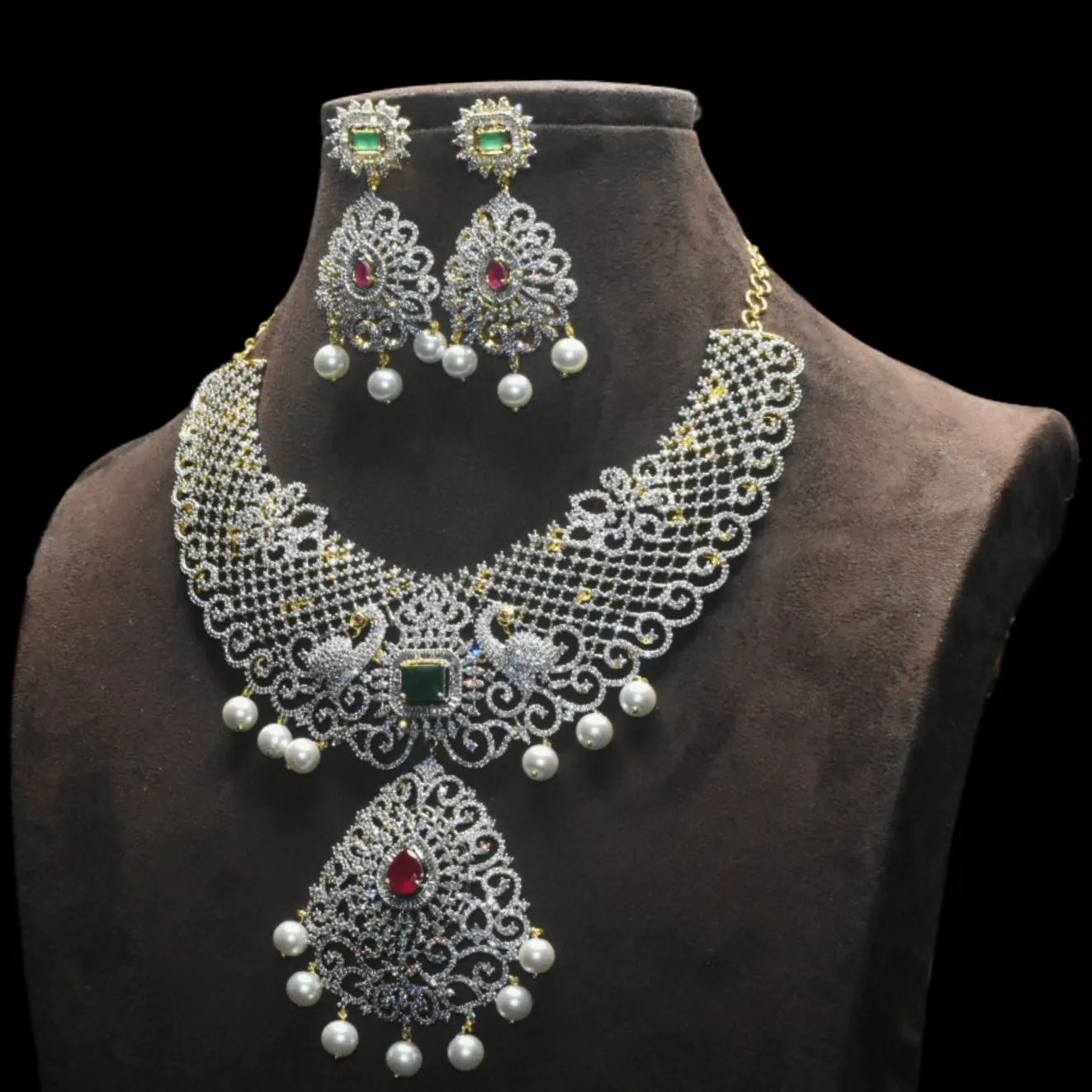 "Dazzle in Style: The Modern Glamour of Asp Fashion Jewellery's American Diamond Necklace"