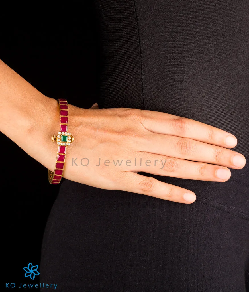 The Sampada Silver Kemp Bracelet (Red/Green/Size /2.8)