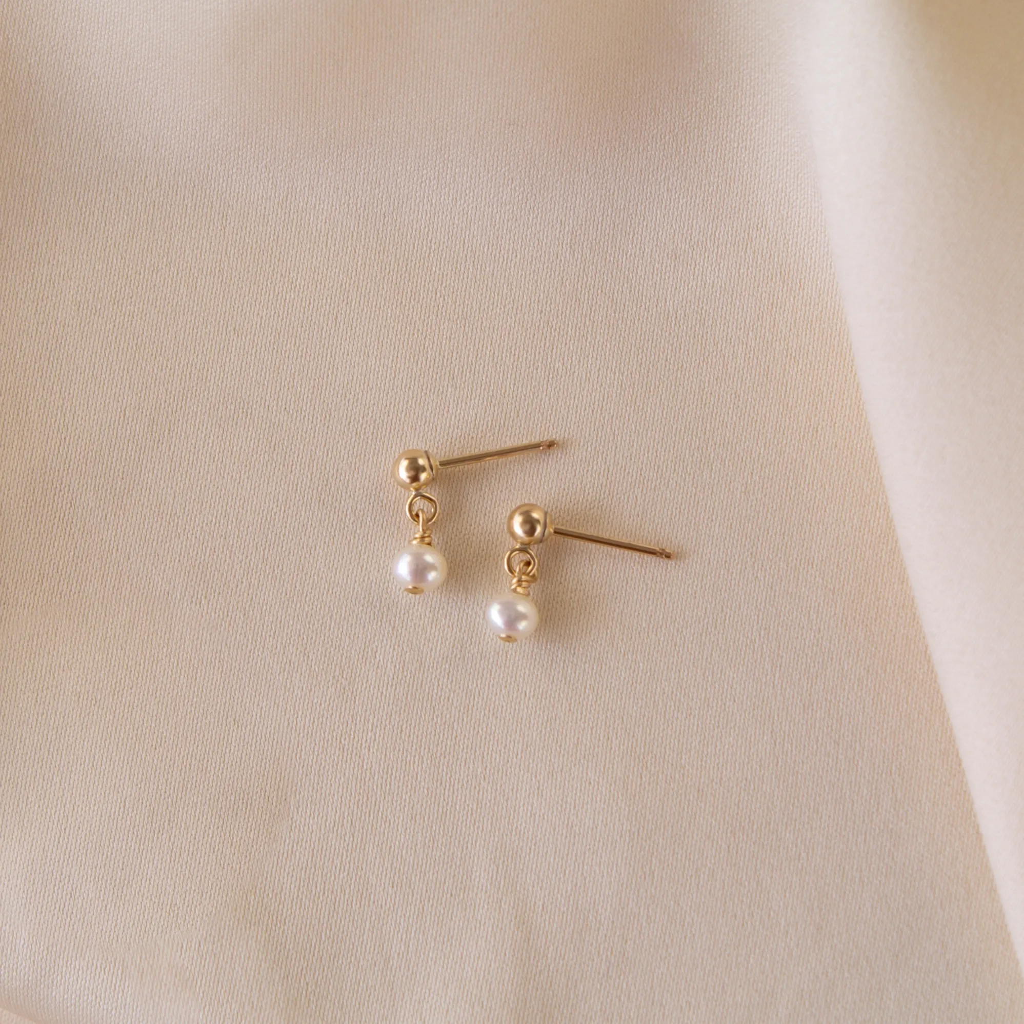 Tiny Margo Drop Earrings