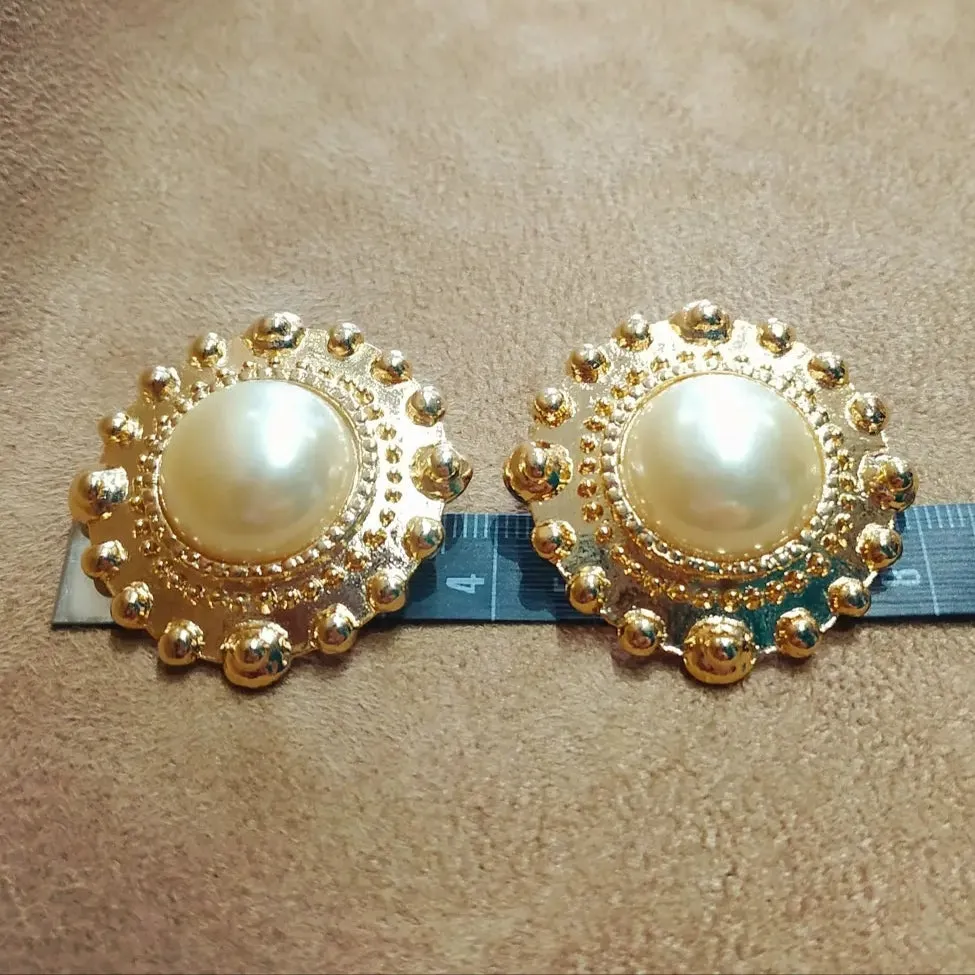 Vintage Gold Round Pearl Earrings Clip On